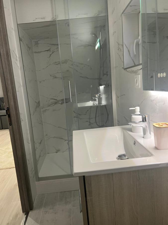 Home Prestige 21 Дижон Екстериор снимка